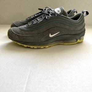 Nike Air Max Milan QS